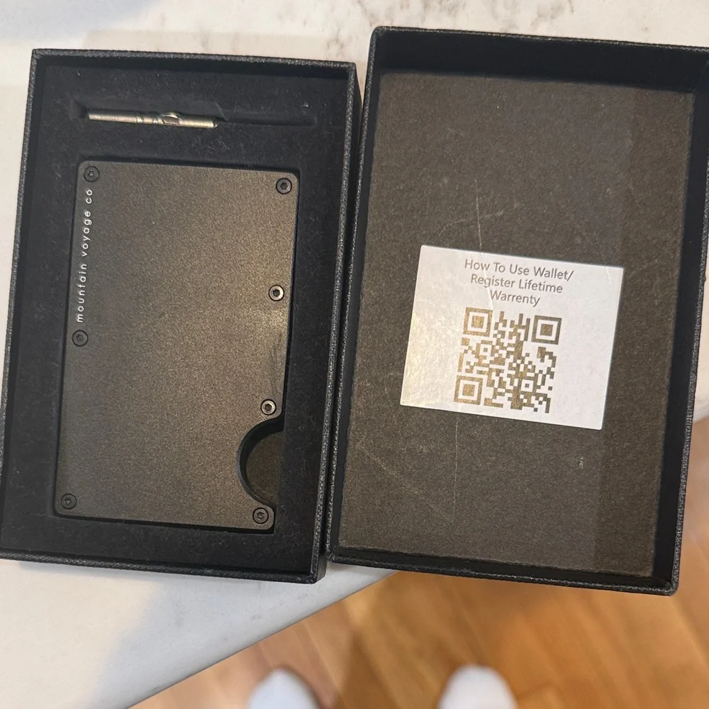 Murad Black Money Clip Wallet
